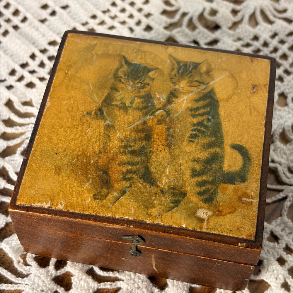 🐱✨ Vintage Cat Trinket Box with Lid ✨🐱